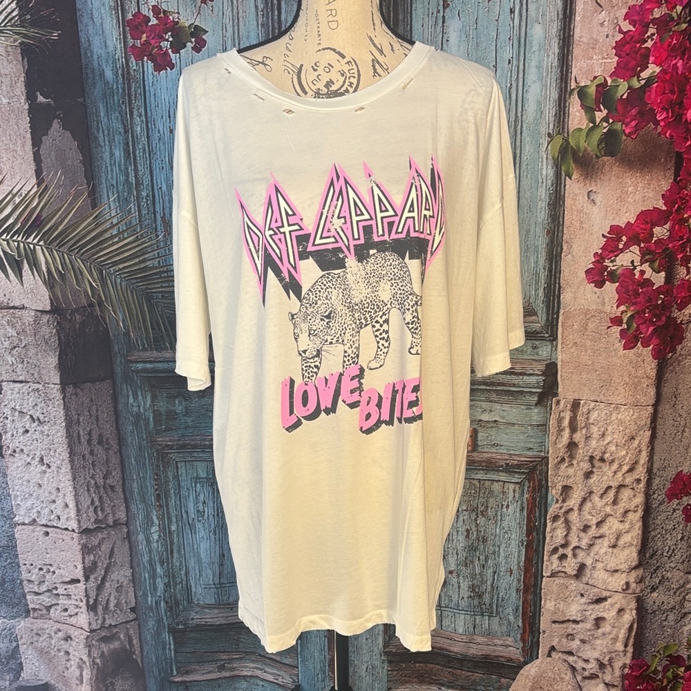 Vintage Canvas Def Leppard‎ Distressed T-Shirt New In Package, various sizes